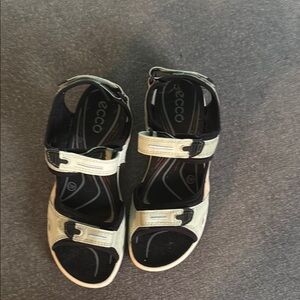 Ecco Black and Cream Sporty Sandals with Cushioned Footbed
